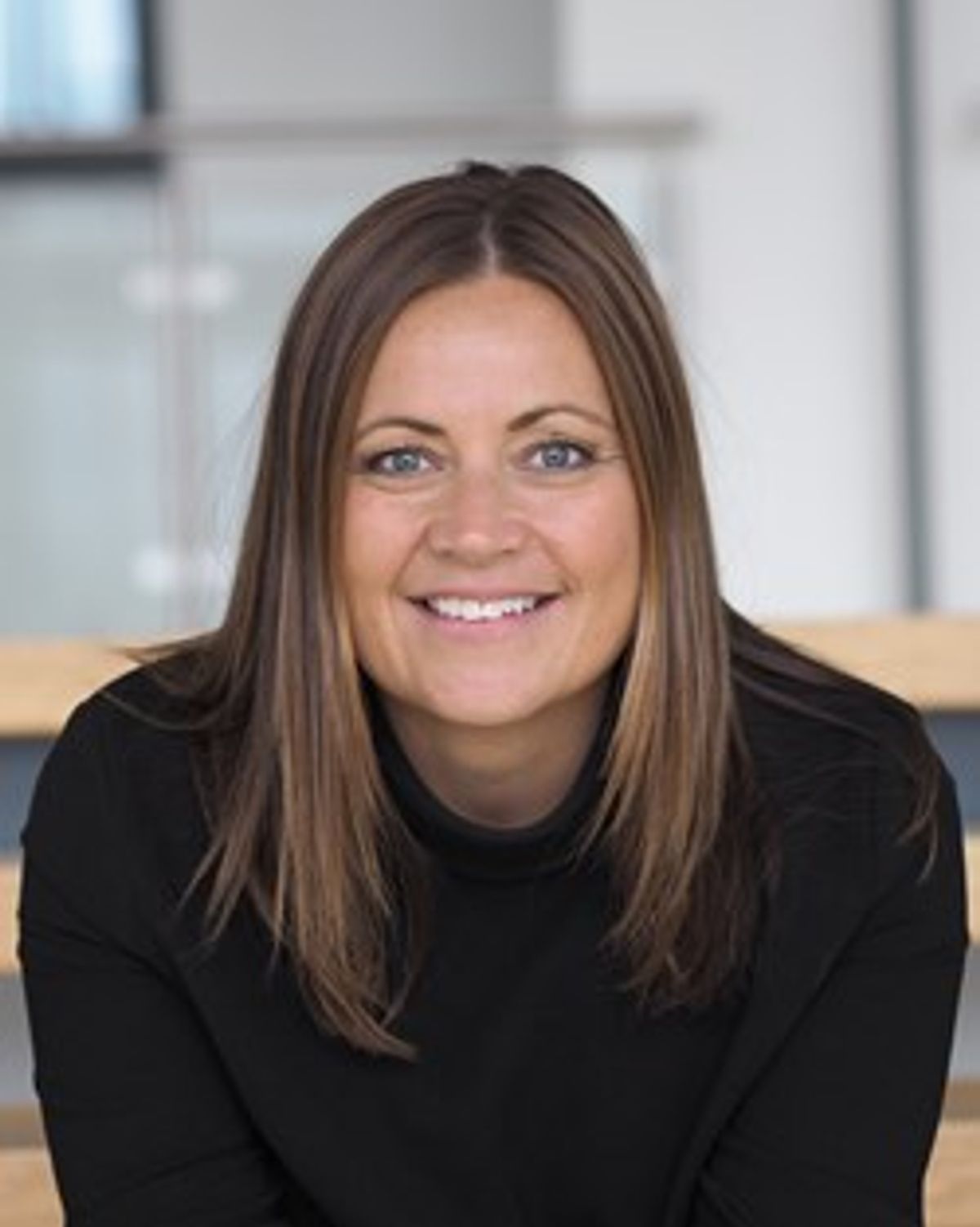 Elisabeth 1080x1350.jpg