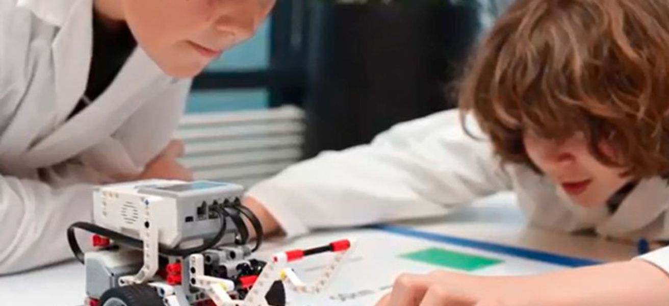 Sparebanken Møre gir 5 million kroner til etablering av Newton-rom i Ålesund.