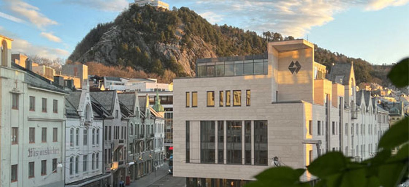Ålesund i solskinn