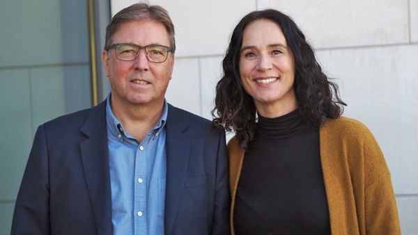 Assisterende banksjef Eiendom Vibeke Sjåstad Sand og Tor Ekroll, banksjef Eiendom i Sparebanken Møre.