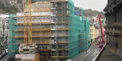 Slukkearbeid i bygg under rehabilitering