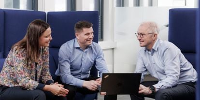 Fornøyd-trio-906x503.jpg